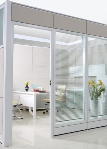 aluminium-partition-door-fabrication-work